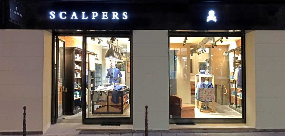Scalpers sube la persiana de su primera tienda en Granada